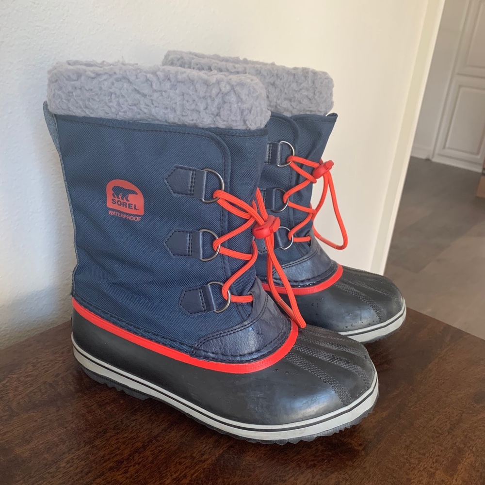 Sorel Yoot Pac youth boots